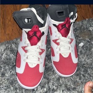 Carmine 6s Jordan’s. White and Red. For sale.